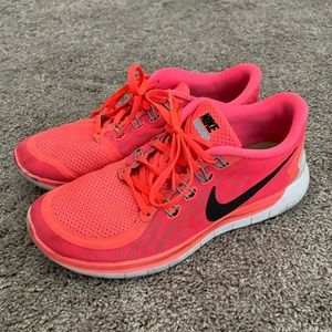 Nike Free Run 5.0 Womens Neon Pink Tennis Shoes